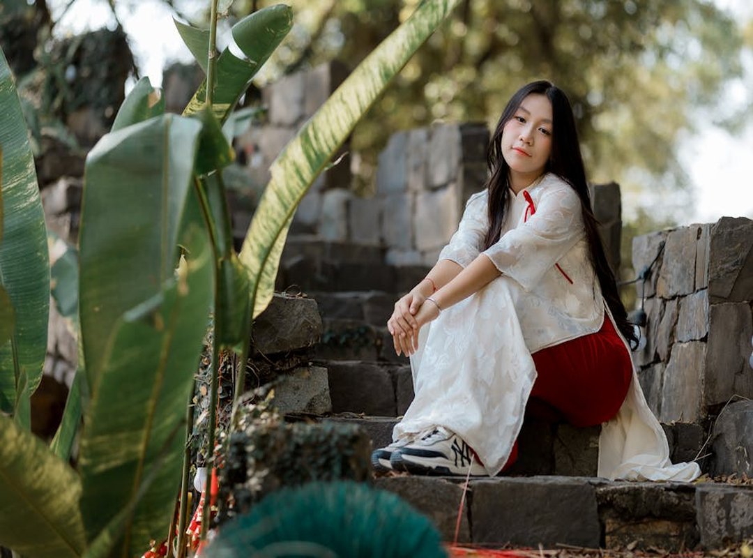 Your Step-by-Step Guide to Wearing a Hair Wrap Correctly